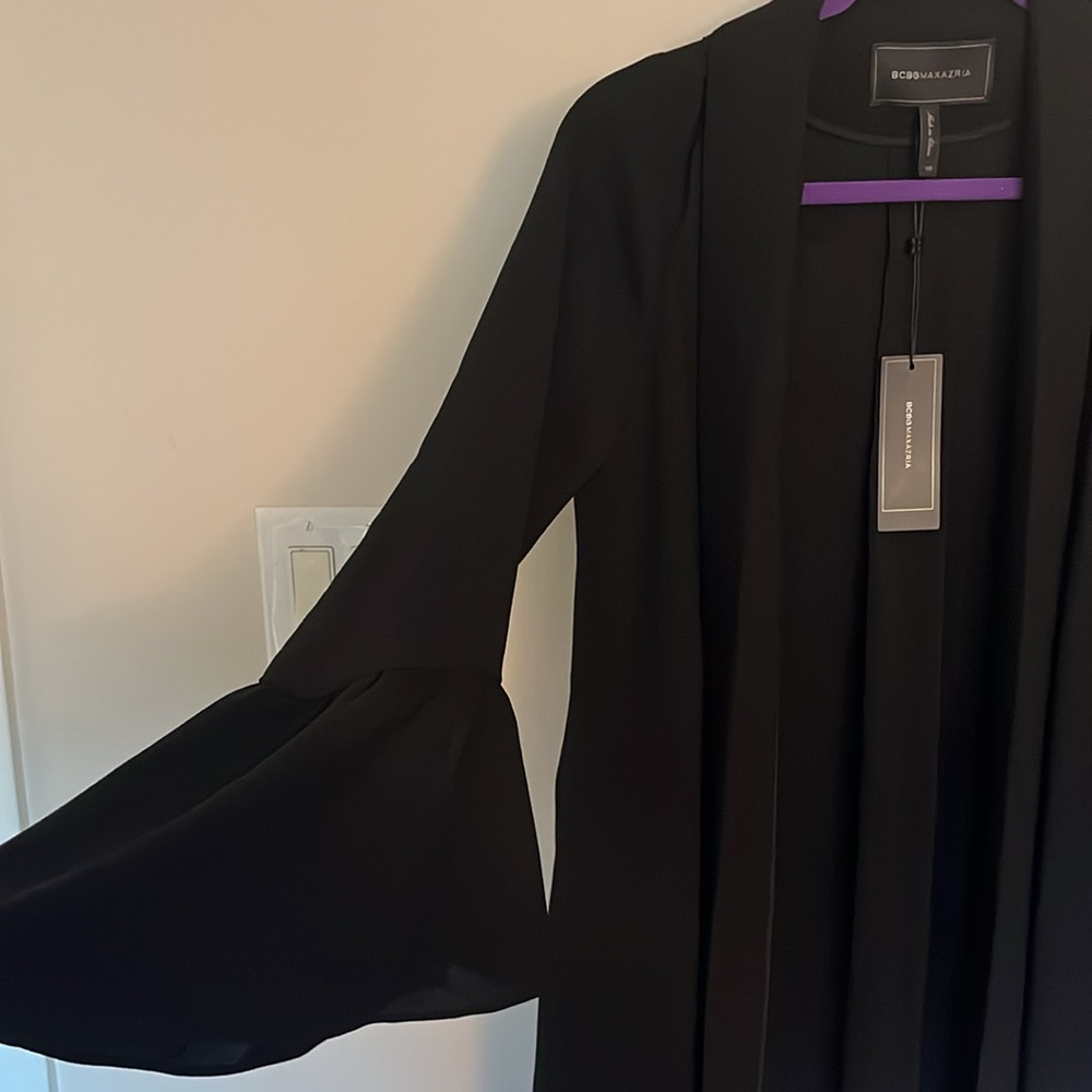 BCBGMAXAZRIA BLACK Bell Sleeve Duster in BLACK - Picture 3 of 7